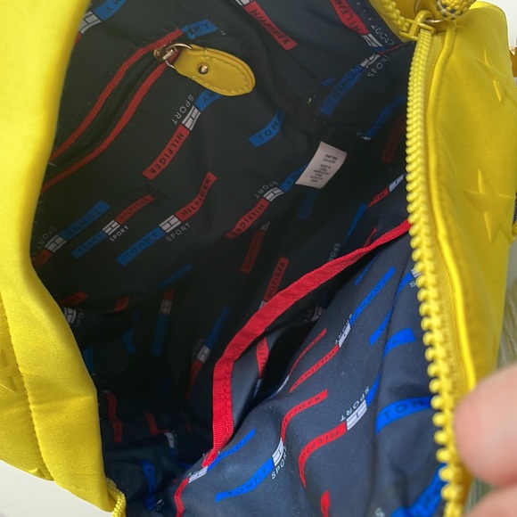 Backpack - Picture 6 of 8